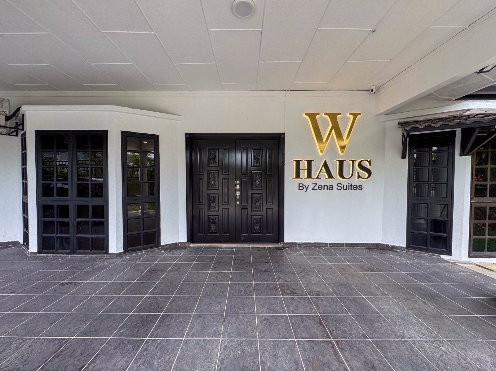 W Haus by Zena Suites entrance in SS1 Petaling Jaya